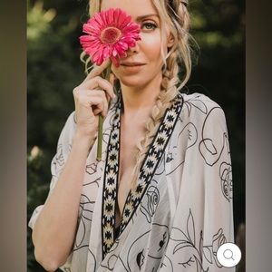 Feminine & Floral Sheer Kimono